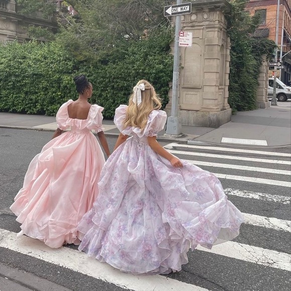 meet flourische - Picture 2 of 3